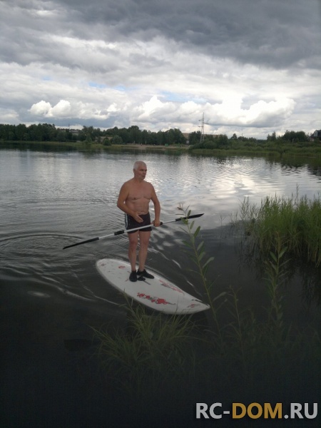 Недовольный вождь местных аборигенов.