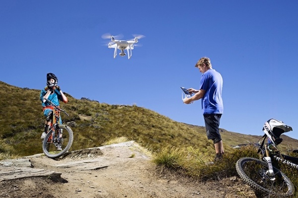 DJI Phantom 4
